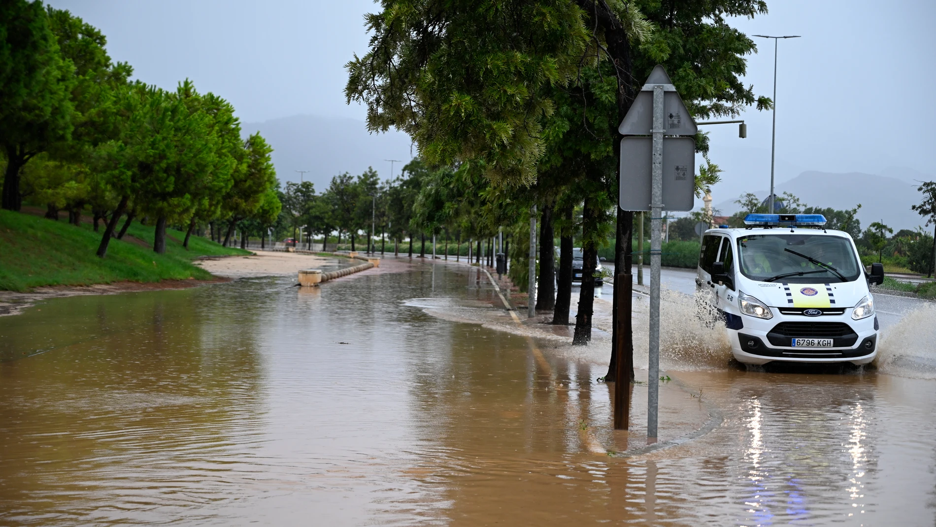Vista de una calle inundada en Castellón de la Plana