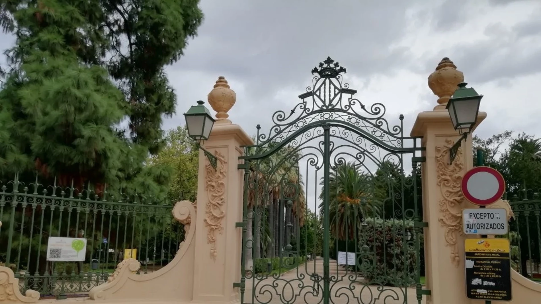 El Ayuntamiento de Valencia cierra los parques y jardines por la alerta meteorológica