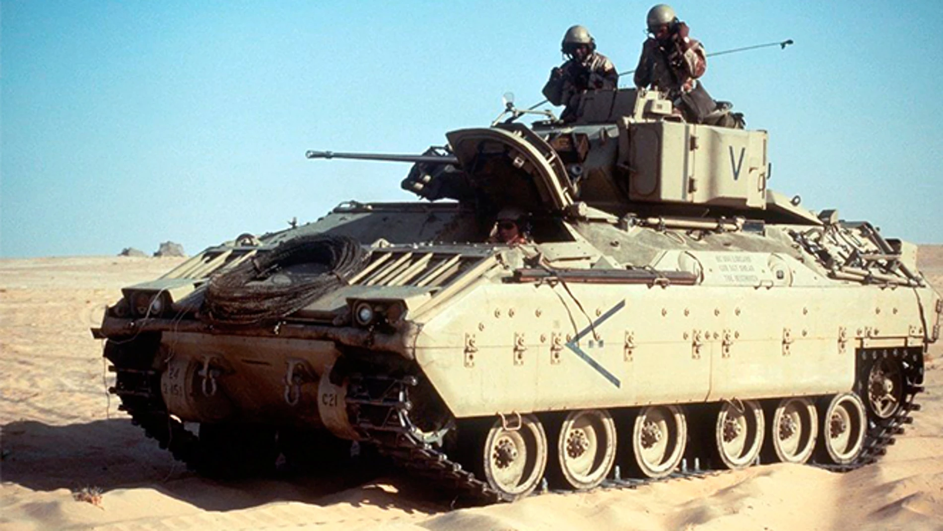 El vídeo en el que un M2/Bradley dispara a otro por accidente en un entrenamiento en Ucrania.