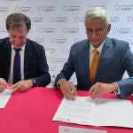 Firma del convenio entre la Universidad Isabel I y la Universidad Autónoma de Perú 