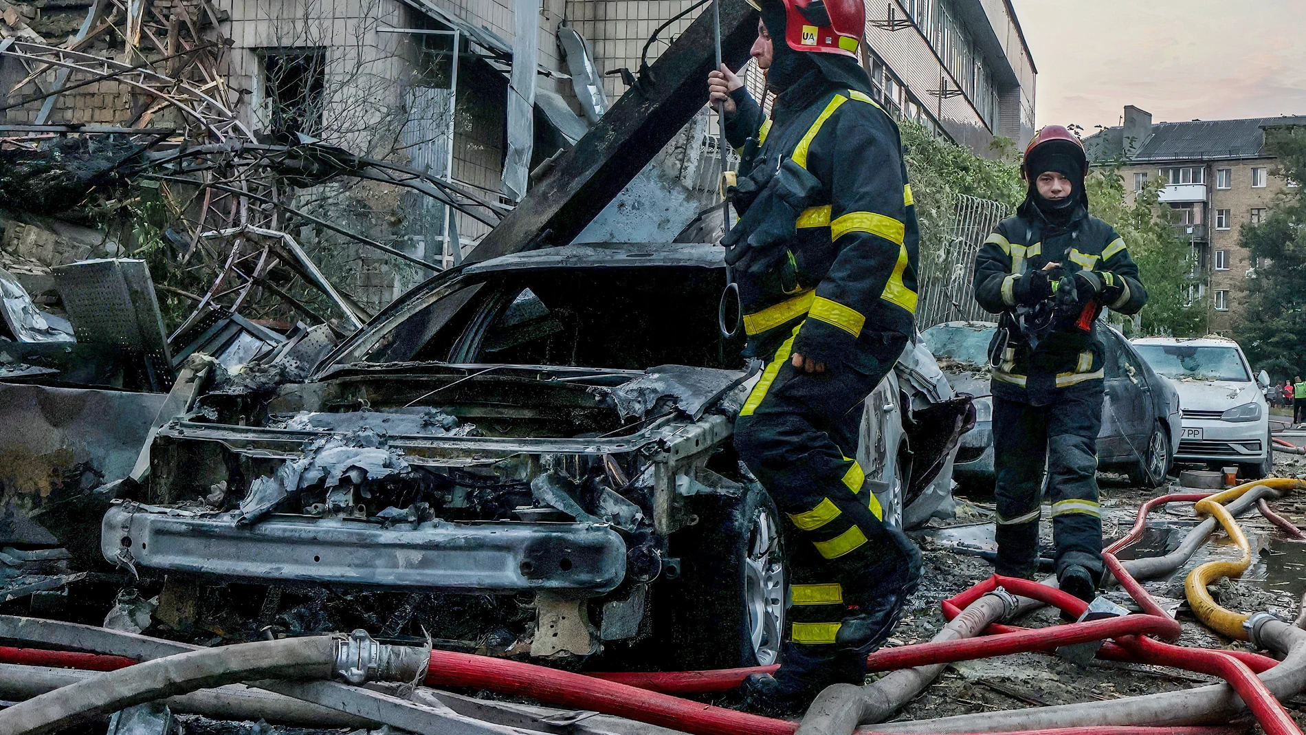 August 30, 2023, Kyiv, Ukraine: Firefighters put out a fire after a Russian rocket attack in Kyiv. On the night of 30 August, Ukraine was subjected to massive shelling by Russian troops. Rocket fragments fell in several districts of Kyiv. 30/08/2023