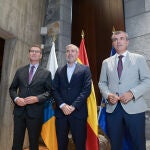 El presidente de Canarias recibe a Feijóo en Tenerife