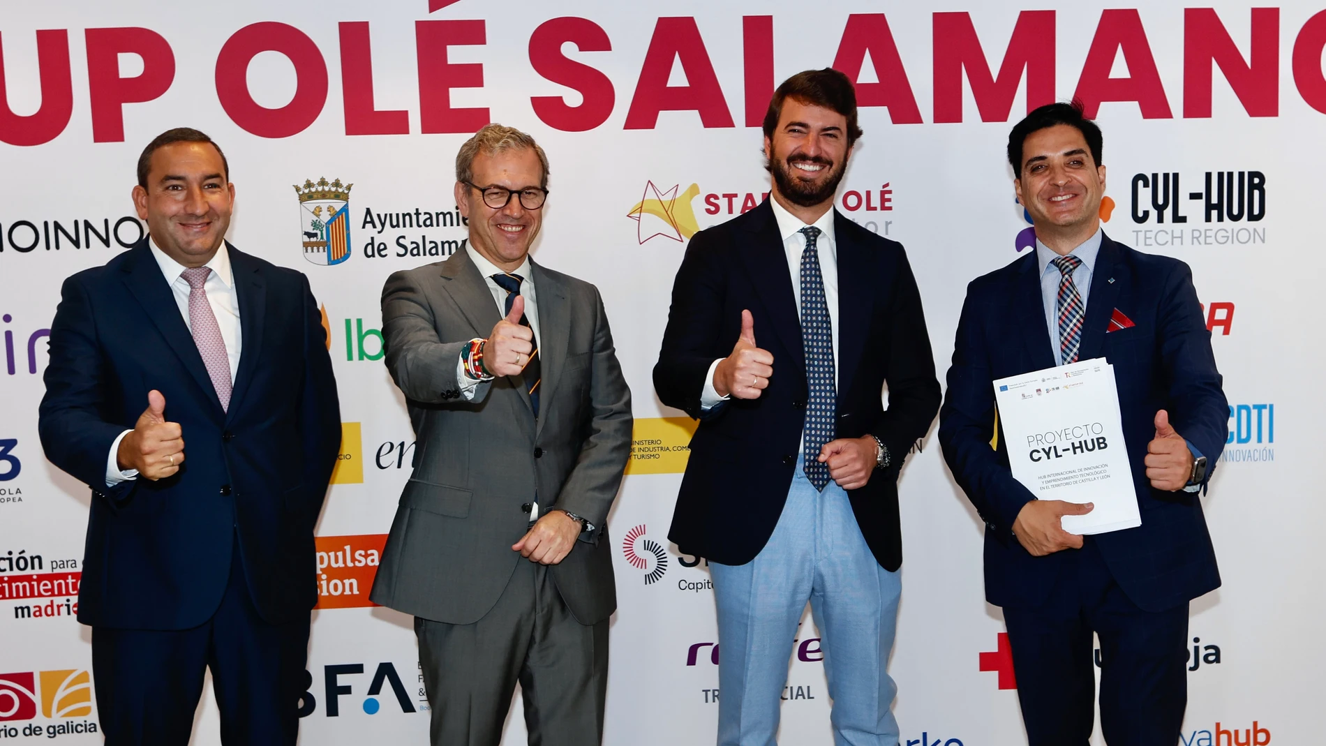 García-Gallardo junto con Veganzones en la apertura de Startup Olé en Salamanca