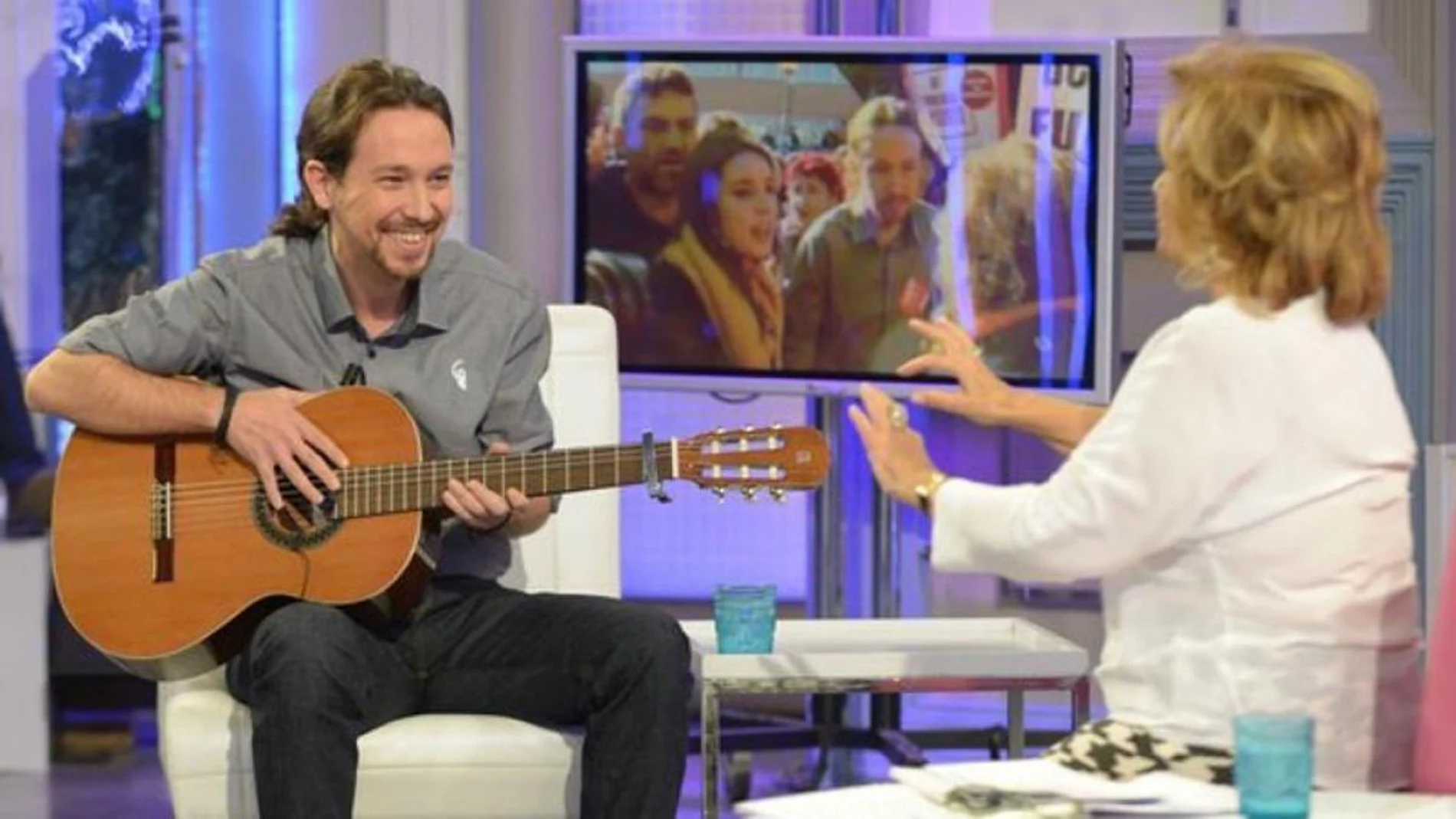 Pablo Iglesias y María Teresa Campos en el programa de Telecinco “Qué tiempo tan feliz” 