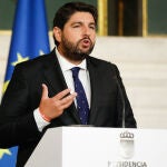 López Miras toma posesión como presidente de Murcia