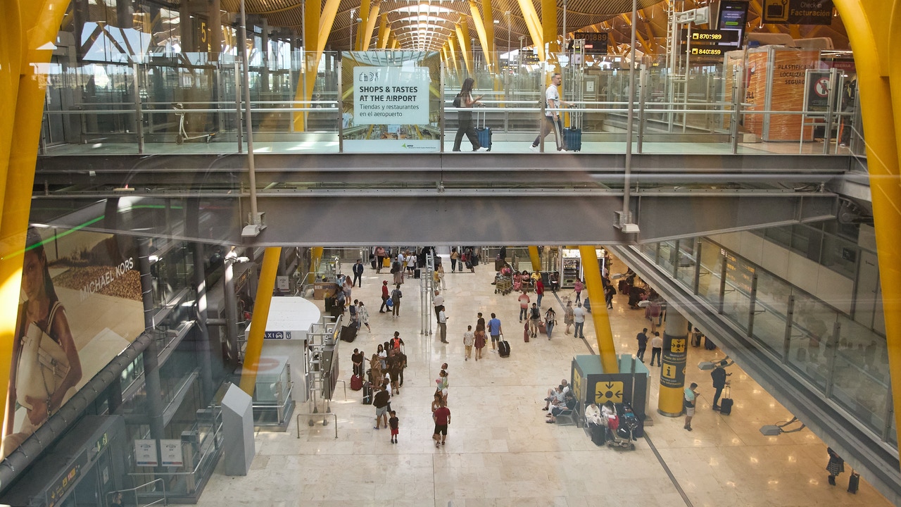 The expansion of Barajas begins with the airports in record numbers