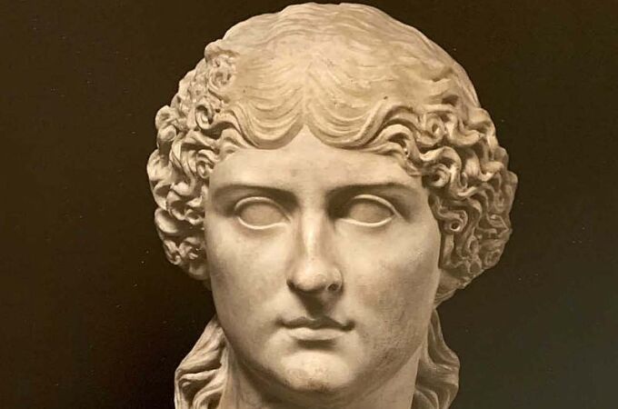 Retrato de Agripina, bisnieta de Marco Antonio y Octavia la Menor