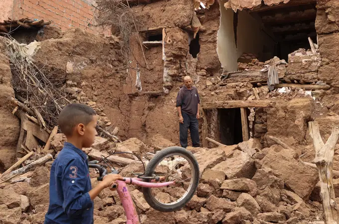Santander y BBVA suspenden las comisiones de transferencias a Marruecos por el terremoto