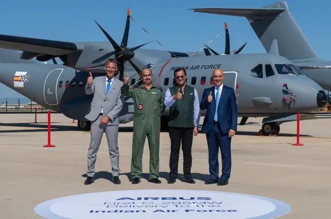 India anuncia que ampliará la compra de aviones C295 que Airbus ensambla en Sevilla