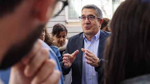Patxi López ofrece declaraciones sobre la manifestación convocada por el PP para mostrar rechazo a una posible ley de amnistía
