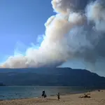 Uno de los incendios de Canadá de este verano en McDougall Creek