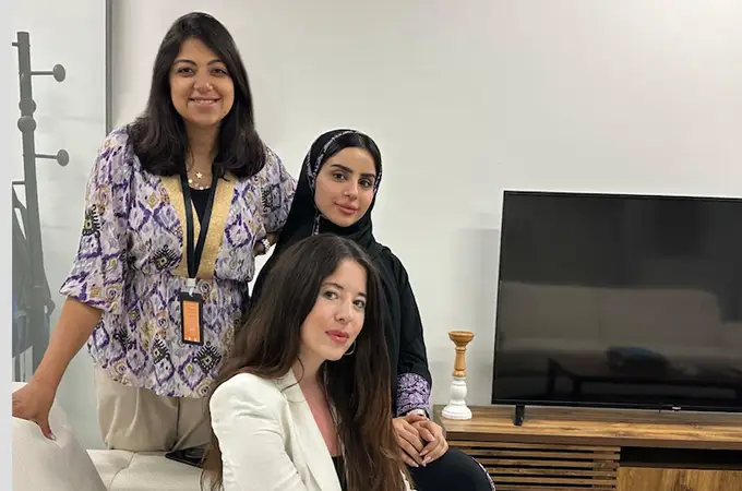 Así es la vida de tres mujeres de diferentes nacionalidades en Arabia Saudí