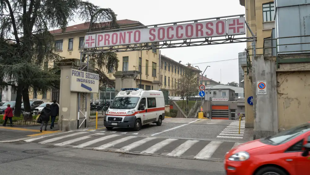 Italia.- Una niña de 5 años muerta al estrellarse un avión durante una exhibición aérea en Turín