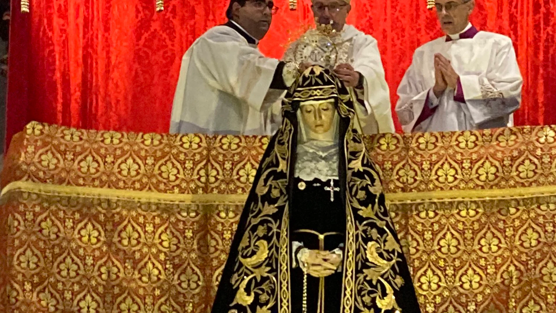 Emotiva y fervorosa coronación de la Virgen de la Soledad de Zamora