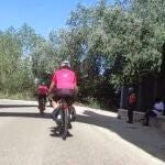 Álvar Alonso, Javier Martínez y Jon Amas se subirán este lunes a sus bicicletas en Burgos para, en once etapas, recorrer los 500 kilómetros que separan la capital burgalesa de Santiago de Compostela
