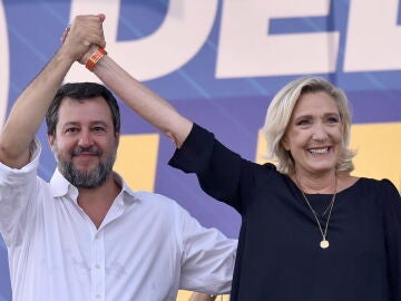 Salvini y Le Pen unen sus fuerzas para las próximas elecciones europeas