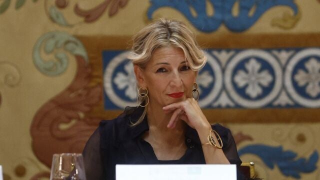 MADRID, 18/09/2023.- La vicepresidenta segunda y ministra de Trabajo y Economía Social en funciones, Yolanda Díaz, preside la entrega de diplomas a los nuevos inspectores y subinspectores del Cuerpo de la Inspección de Trabajo y Seguridad Social en el Paraninfo de la Universidad Complutense de Madrid (UCM) este lunes. EFE/ Rodrigo Jiménez