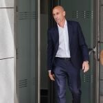 l expresidente de la Real Federación Española de Fútbol (RFEF), Luis Rubiales, sale de declarar en la Audiencia Nacional