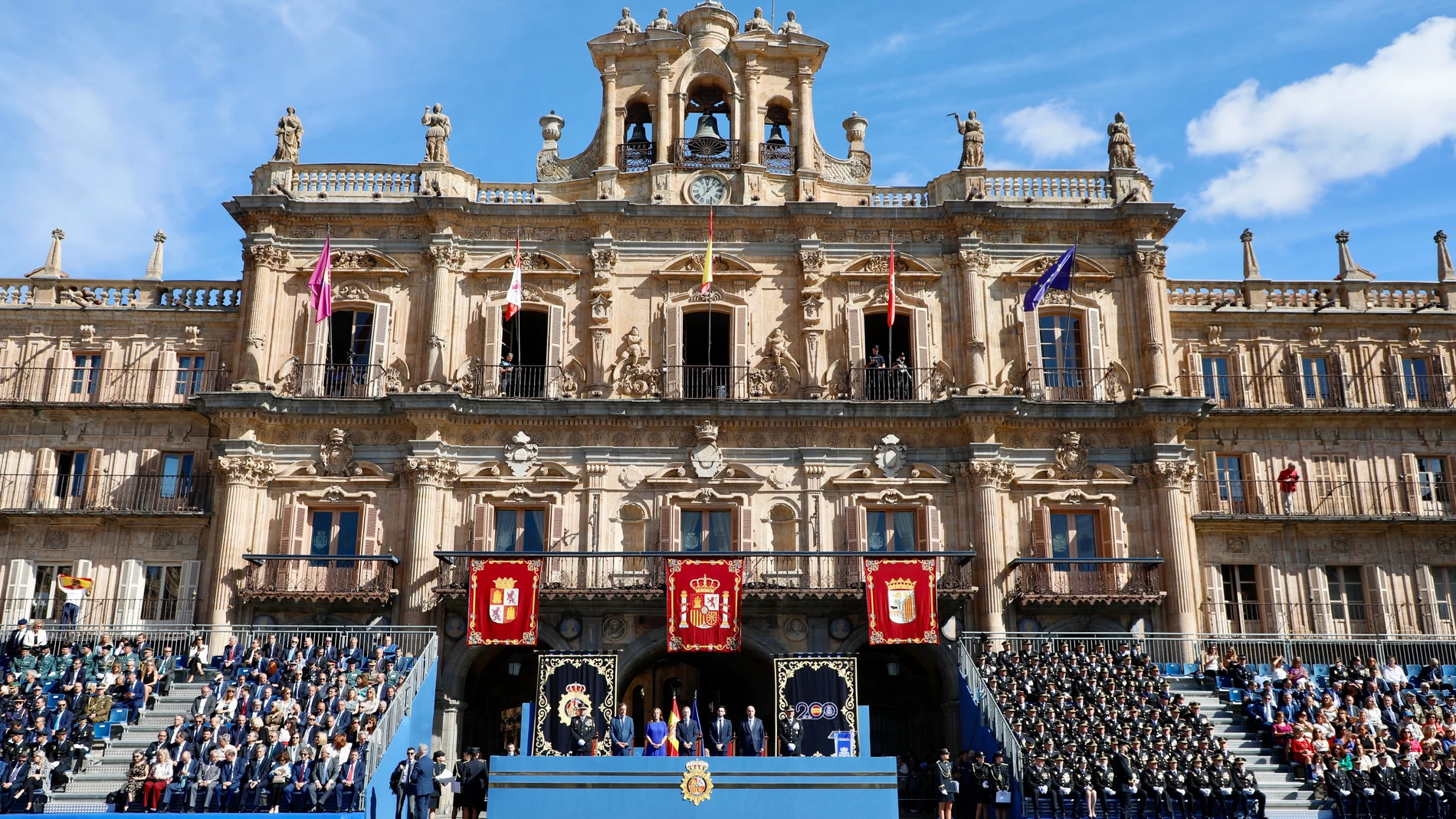 Actos del Día de la Policía en la Plaza Mayor de Salamanca