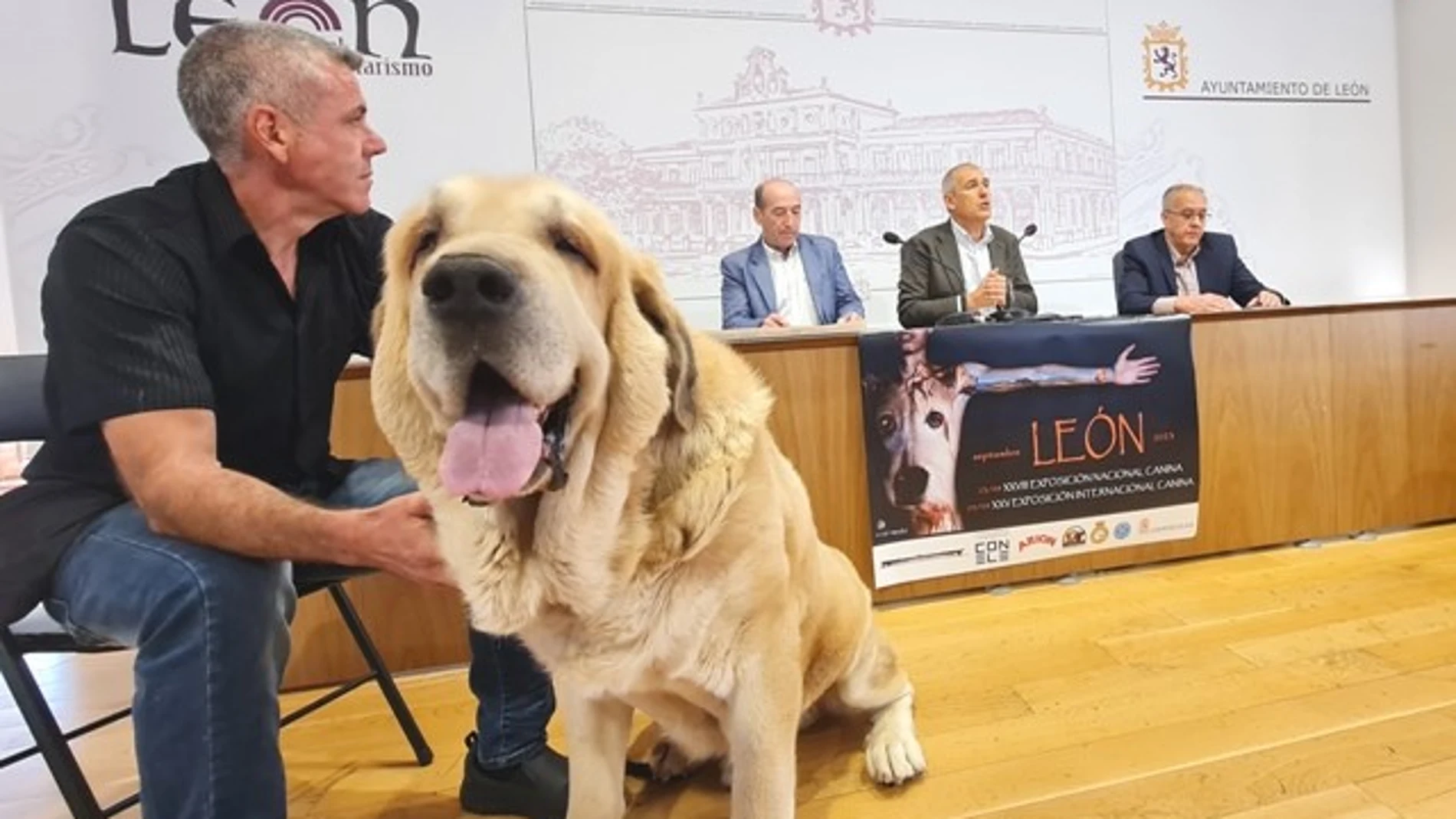Presentación de la XXV Exposición Internacional Canina de León
