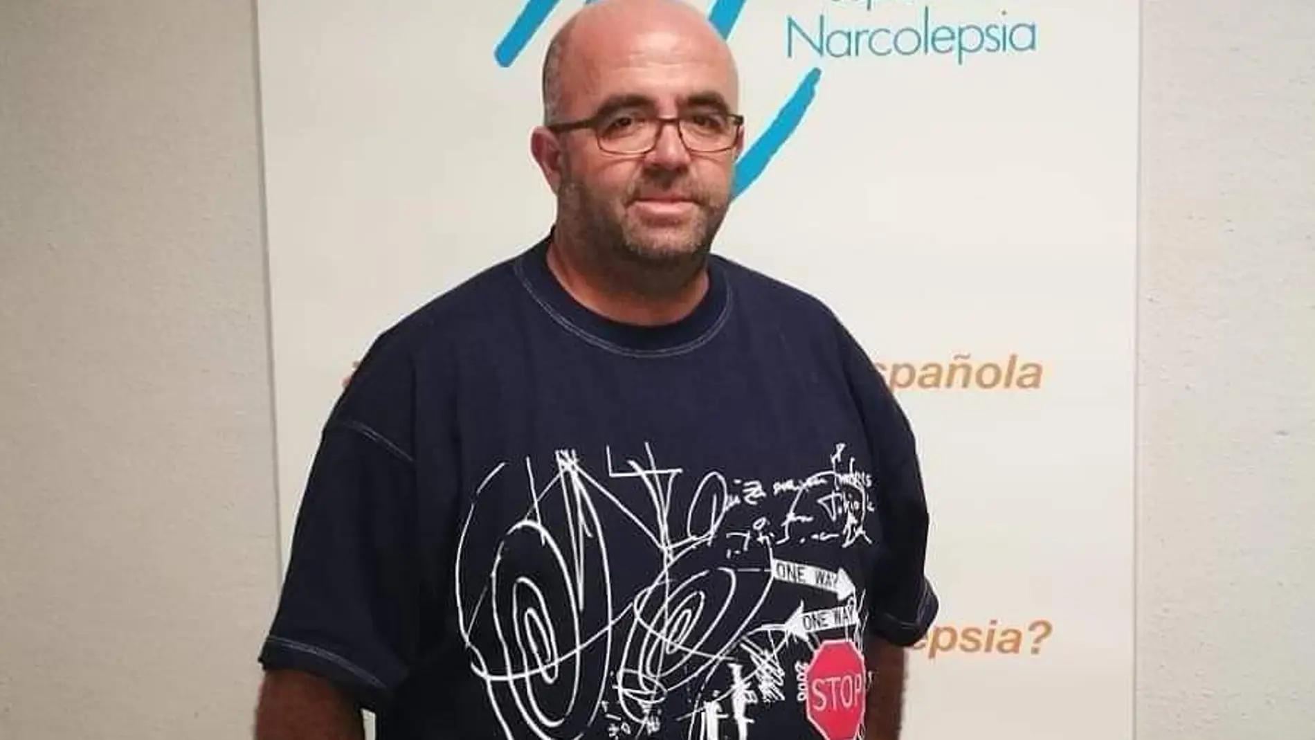 Juan José Bueno, navarro de 56 años que sufre narcolepsia: «Llevo 23 años sin salir de noche. Vivo cansado y nunca duermo bien»