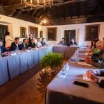 Nieto insta a una reforma "consensuada" del PFEA para "reducir burocracia" y crear empleo vinculado a lo social