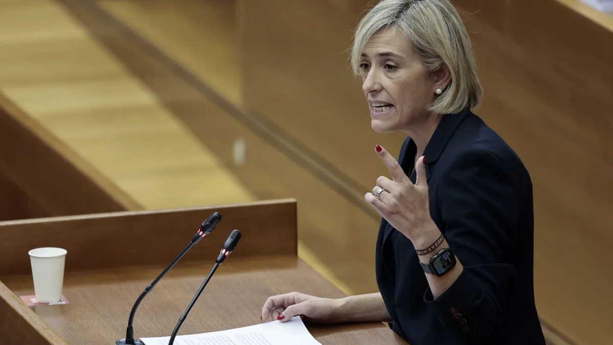 La consellera Elisa Núñez (Vox) admite tras la polémica sobre Franco que fue “un dictador”