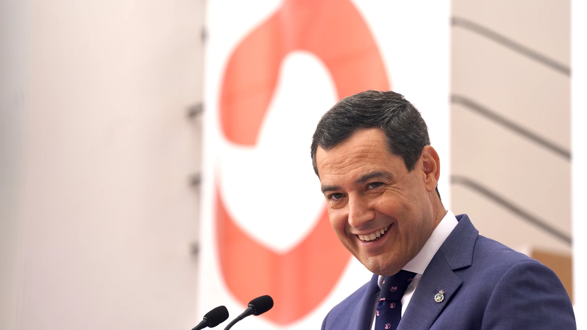 El presidente de la Junta de Andalucía, Juanma Moreno, durante su intervención en la presentación del Innovation Campus de la compañía. A 22 de septiembre de 2023, en Málaga (Andalucía, España).22 SEPTIEMBRE 2023Álex Zea / Europa Press22/09/2023