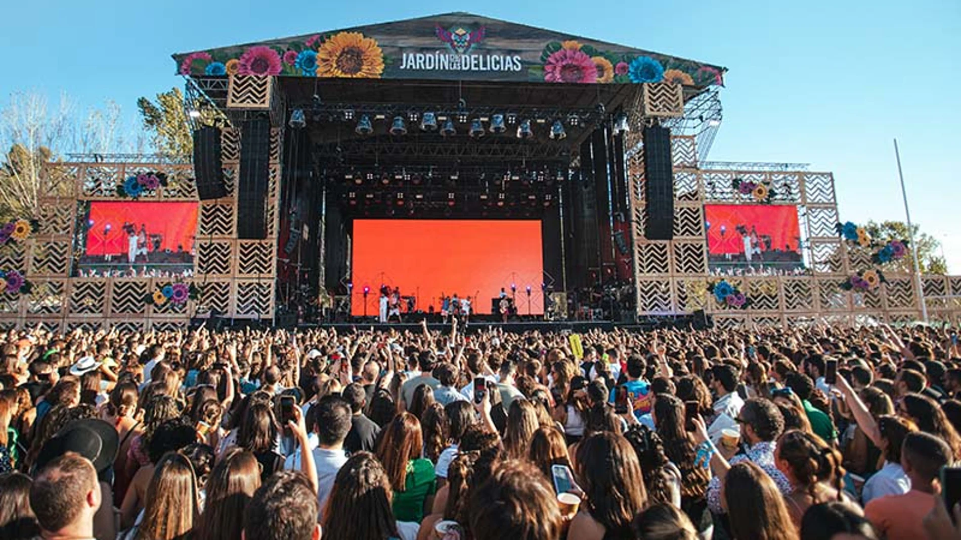 ¿Quién actúa hoy en el Jardín de Las Delicias?