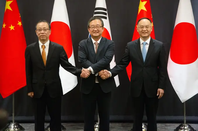 China, Corea del Sur y Japón celebran su primera cumbre desde 2019