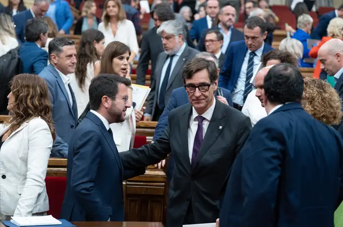 El Parlament oficializa el precio a Sánchez: referéndum de independencia