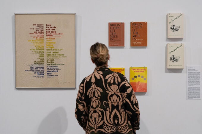 La exposición del Reina Sofía recoge más de 600 piezas de la Something Else Press