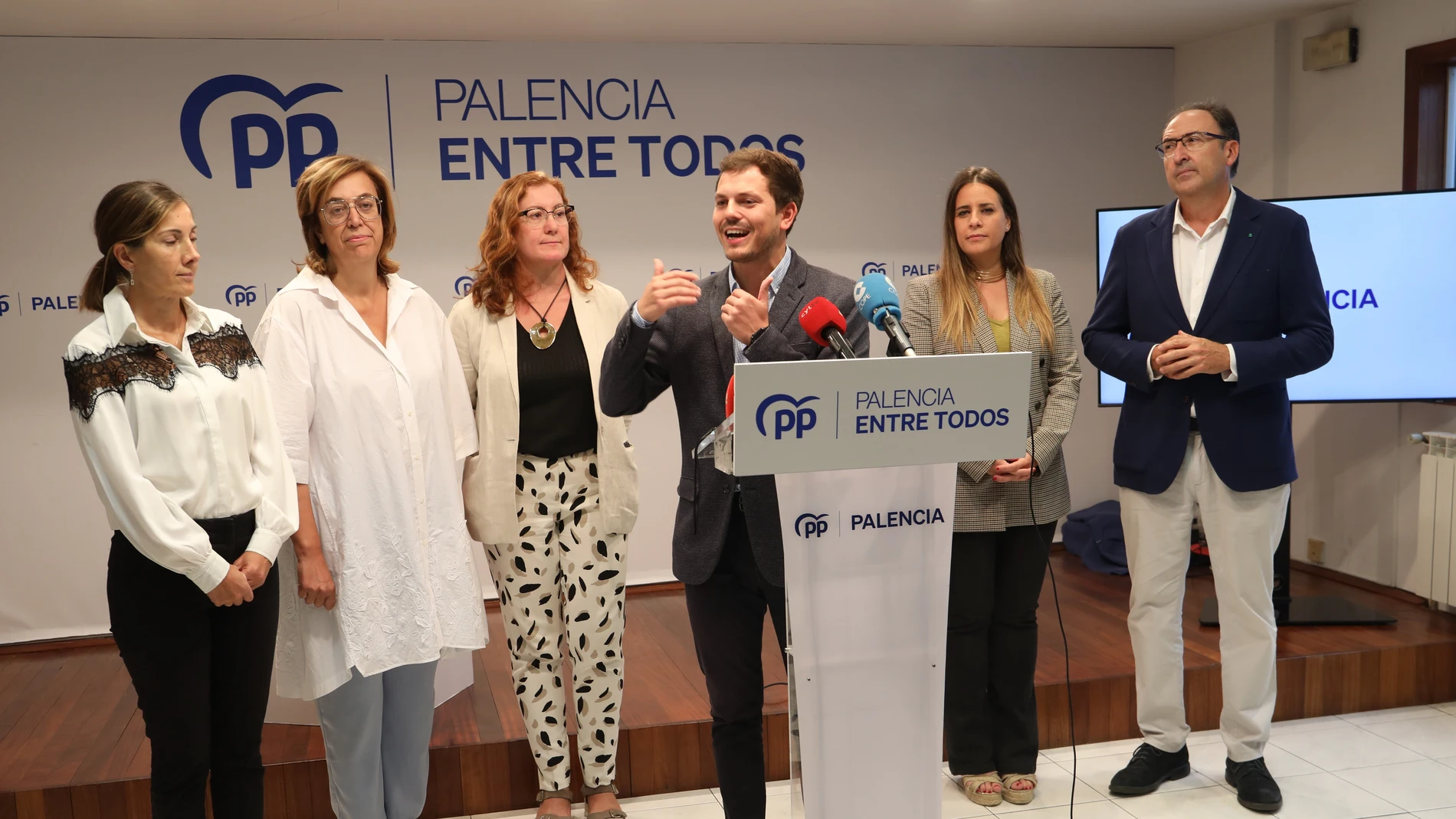 El PP de Palencia analiza los primeros cien días del Gobierno del PSOE en el Ayuntamiento