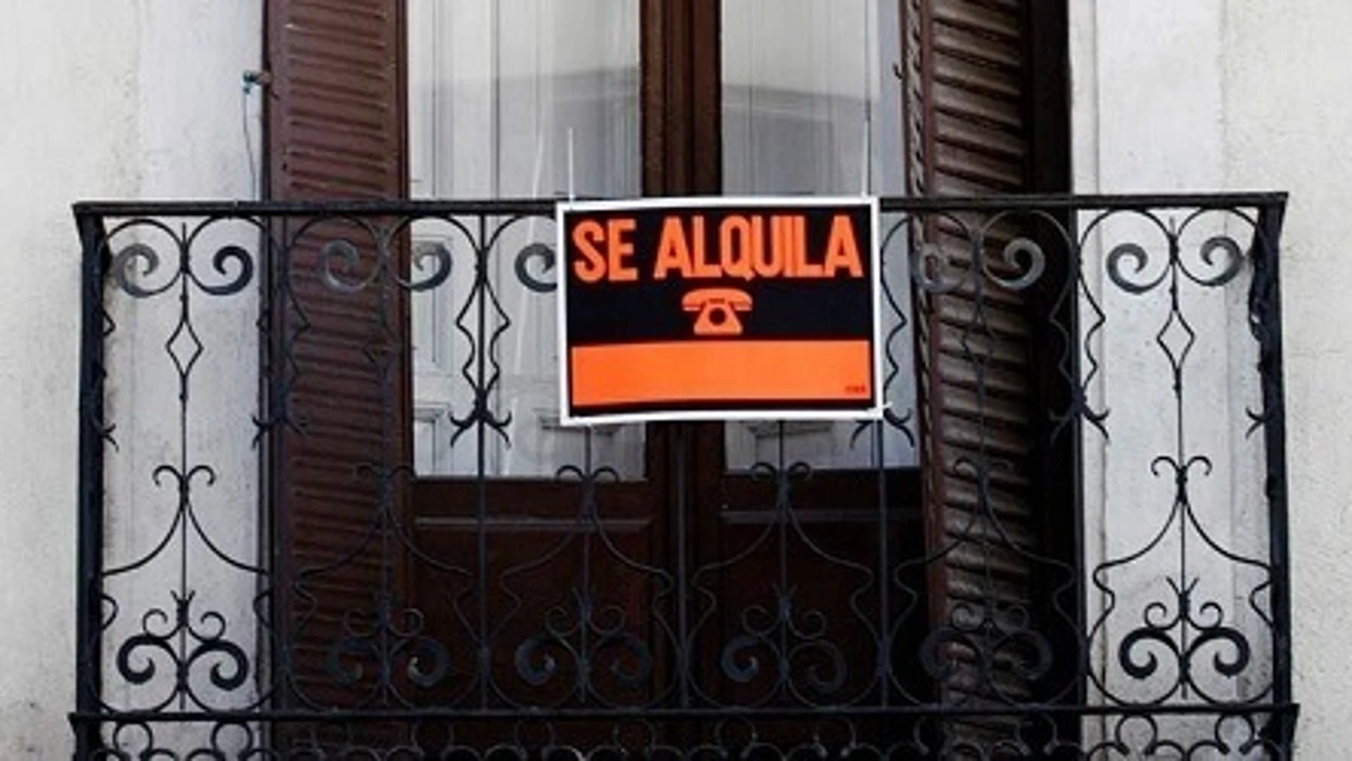 MADRID.-El alquiler de una habitación en un piso compartido es un 20% más caro que hace una década, según pisos.com