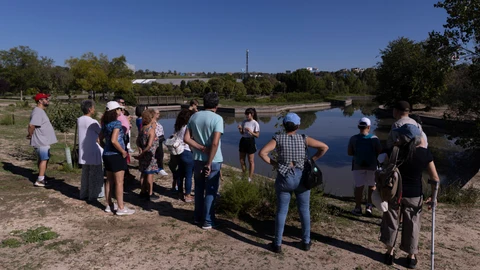 La asociación vecinal Sanchinarro, visita la ría del parque Ibáñez. @Gonzalo Pérez Mata