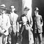 Federico García Lorca, junto con otros compañeros, en la Facultad de Derecho de Granada, en 1923