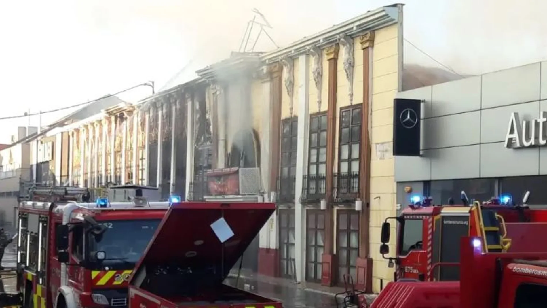 El incendio se ha producido en la zona de ocio de Las Atalayas