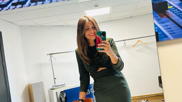 Nuria Roca con vestido de Zara.