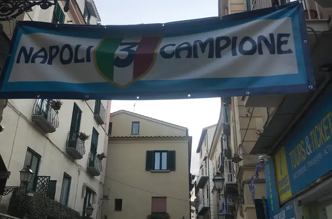 Nápoles, el rival del Real Madrid, y la ciudad en la que Maradona sigue vivo
