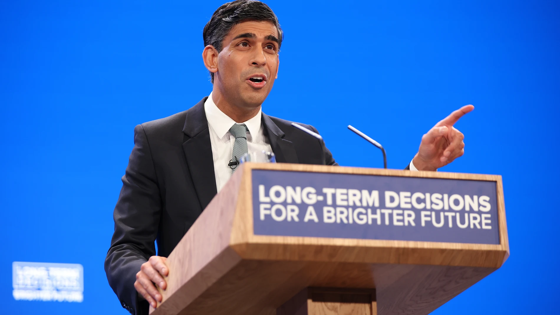 Manchester (United Kingdom), 04/10/2023.- British Prime Minister Rishi Sunak speaks at the Conservative Party Conference in Manchester, Britain, 04 October 2023. The conference runs from 01 to 04 October at Manchester Central. (Reino Unido) EFE/EPA/ADAM VAUGHAN