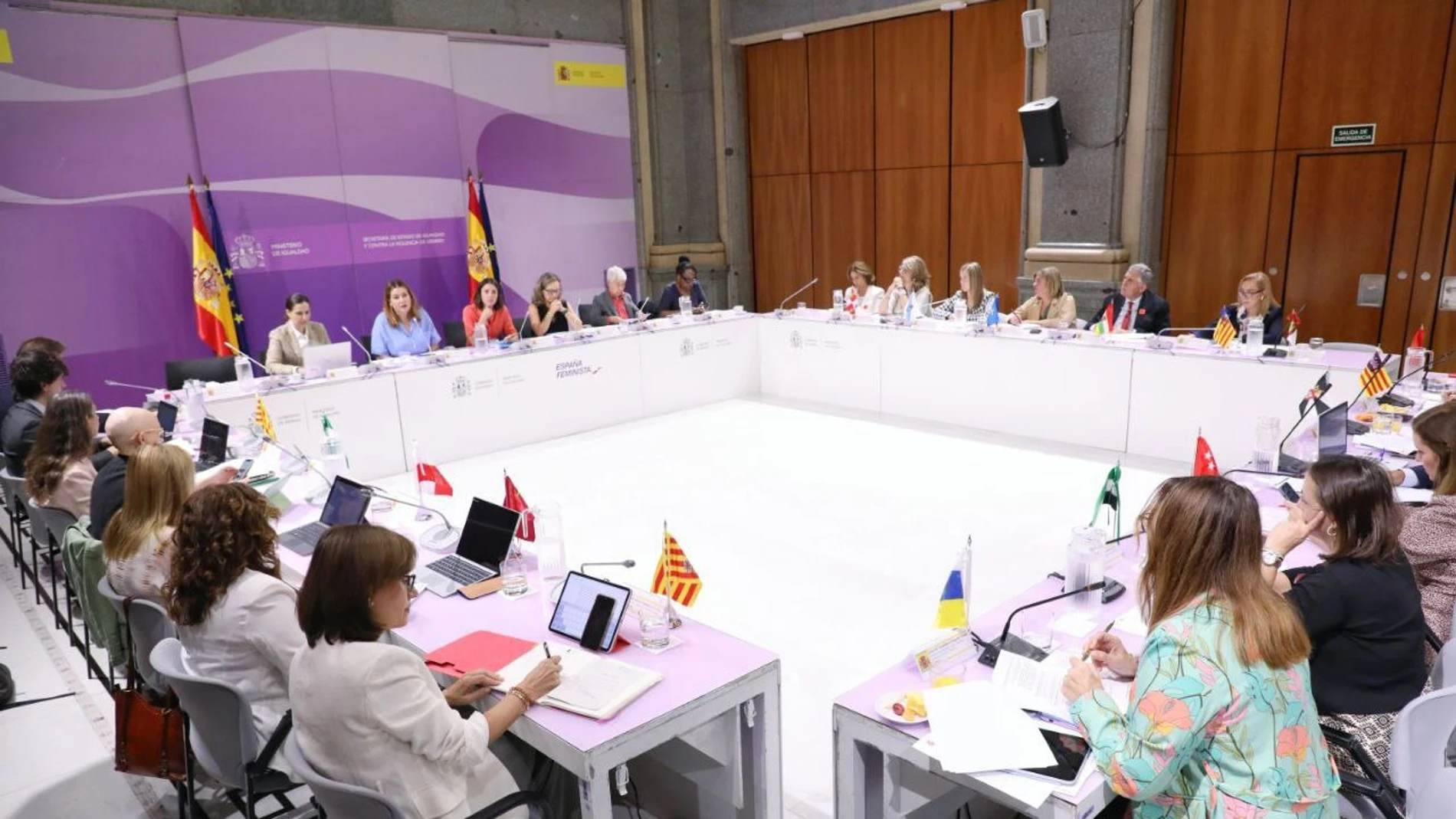 MADRID.-AMP2.- CCAA del PP rechazan por "chapuza" el decreto de Igualdad de ayudas a víctimas de violencia sexual