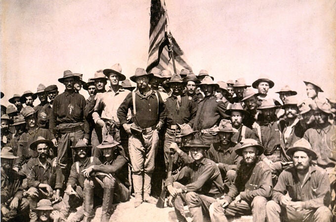 Theodore Roosevelt y sus hombres en la colina de San Juan