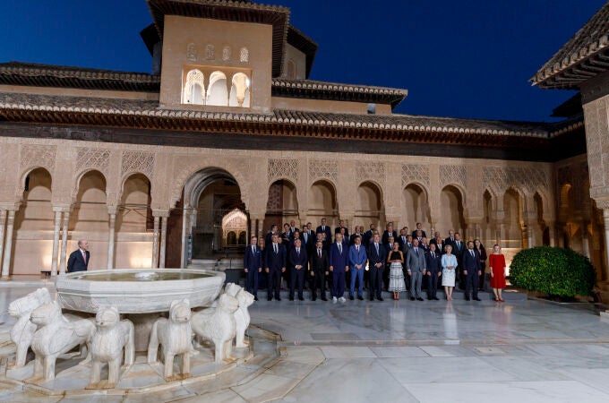 III Cumbre de la Comunidad Política Europea (CPE). Visita a la Alhambra 