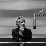Mikel Erentxun lanza 18 nuevas canciones con "Septiembre"
