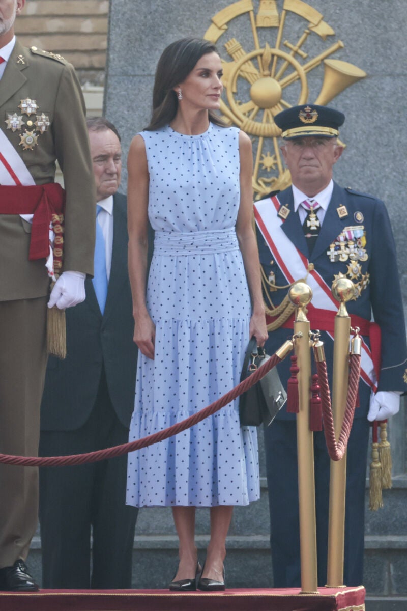 La Reina Letizia madre orgullosa mirando a Leonor.
