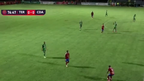 El feo comentario de un narrador de televisión que ofendió a los dos equipos y se ha hecho viral