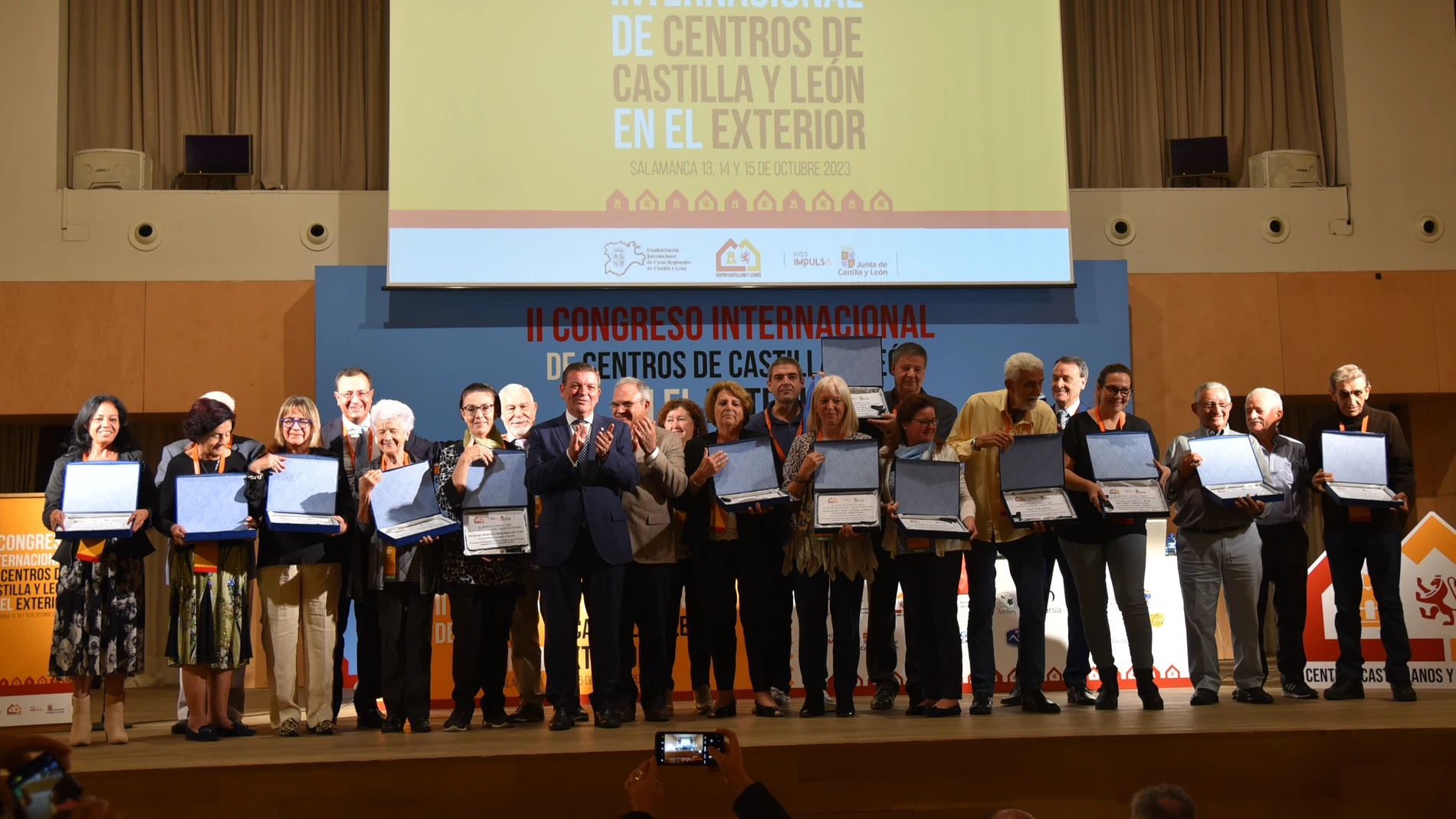 El consejero de la Presidencia, Luis Miguel González Gago, clausura el II Congreso Internacional de centros de Castilla y León en el exterior