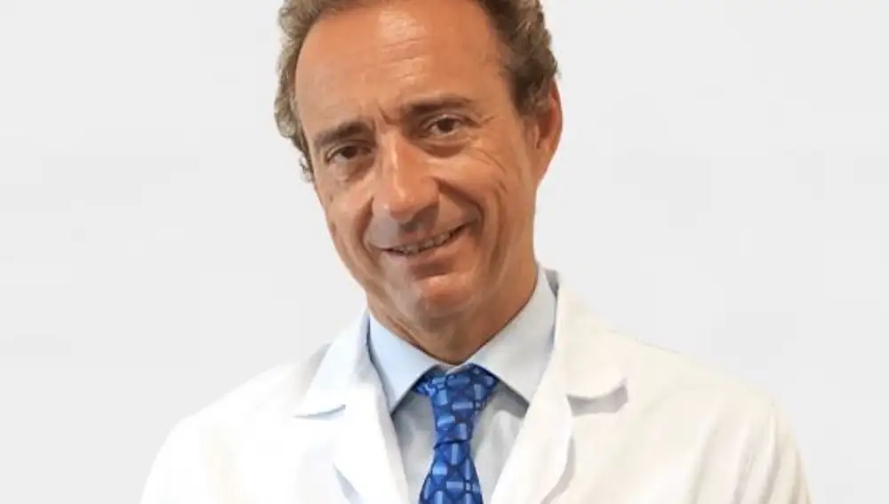 intensidad de dolor durante los episodios”, explica el doctor Rafael Arroyo, jefe de servicio de Neurología de Olympia- Grupo Quirónsalud en Madrid.
