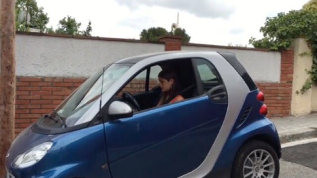 'Miri' arrasa en TikTok con su desastroso debut al volante: "Esto no funciona, se me cae hacia delante"