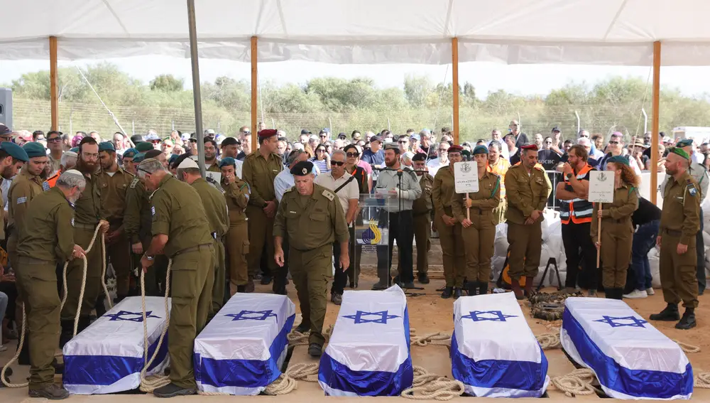 Funeral de una familia israelí asesinada por Hamas